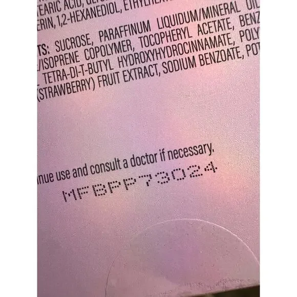 NWT Lip Serum & Exfoliating Lip Scrub - Picture 8 of 8